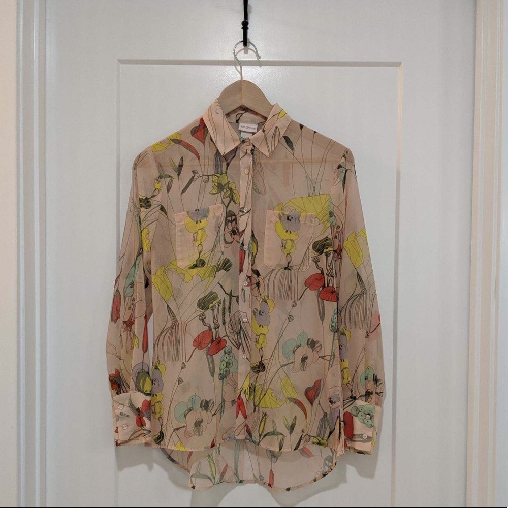 Long-sleeved Blouse